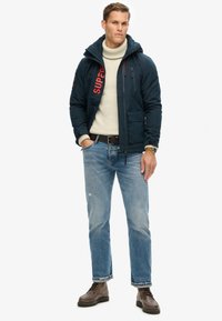 Superdry & Co ULTIMATE SD CHEATER - Giacca da mezza stagione - eclipse navy bold orange
