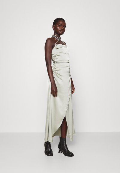 Han Kjøbenhavn ASYMMETRIC SLIP DRESS - Koktailové šaty/večierkové šaty - cold khaki