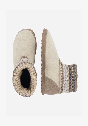 Filcowe kapcie w kolorze beżowym i brązowym, z dzianym mankietem w paski. Okrągły czubek i teksturowana podeszwa dla lepszej przyczepności.