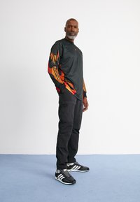 adidas Originals FLAMES BIKE - Top s dlouhým rukávem - black