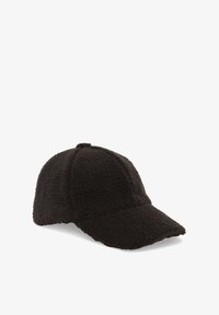 Unselected, mole