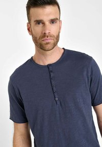 Le Temps Des Cerises NEO - Basic T-shirt - bleu