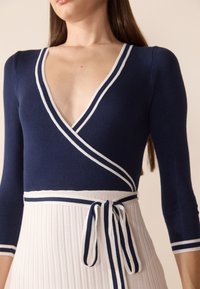 Anna Field Stickad klänning - dark blue