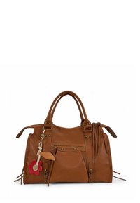Sac à main en cuir marron avec deux poignées supérieures, fermeture éclair, poche avant, charm fleur décoratif et accents cloutés sur les côtés.