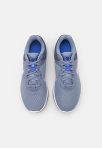 Nike Performance Chaussures de running sur route - mottled dark grey