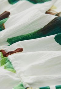 Next TEXTURED REGULAR FIT - Päevakleit - white