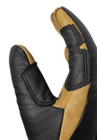 Sort og tan læderhandske med en tekstureret sort håndflade og tommelfinger, med kontrasterende tan-detaljer og synlige syninger.