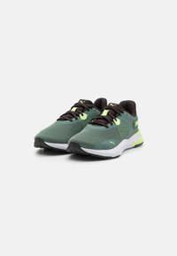 Puma DISPERSE XT 3 UNISEX - Træningssko - eucalyptus/flat dark gray/fizzy apple