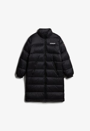 Zwarte gewatteerde jas met een hoge kraag, ritssluiting, twee zijzakken en horizontaal gestikt ontwerp. Beschikt over een merklogo op de borst.