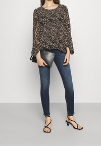 True Religion Bluzka