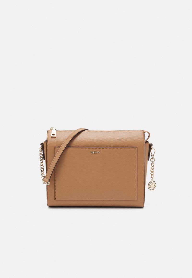 DKNY SUTTON Across body bag cashew/brown Zalando.de