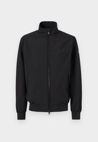 Μαύρο μπουφάν με φερμουάρ και όρθιο γιακά, ελαστικά μανίκια και τσεπάκια με φερμουάρ στα πλαινά, παρουσιασμένο σε απλό λευκό φόντο.