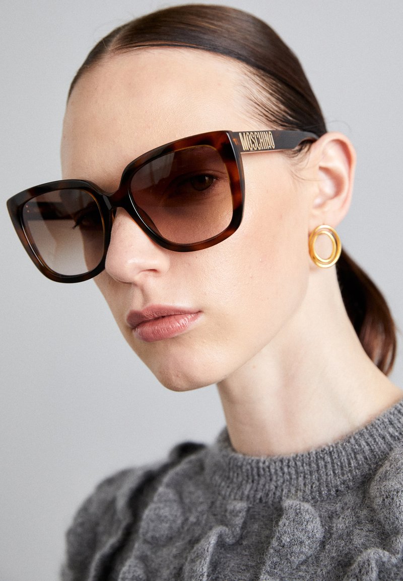 MOSCHINO Päikeseprillid - havana