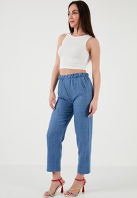 LELA REGULAR FIT - Hlače - dark blue