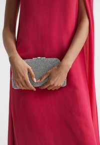 Reiss ADALINE EMBELLISHED - Pochette - silver coloured