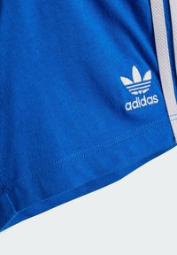 adidas Originals KIDS - Kratke hlače - blue white