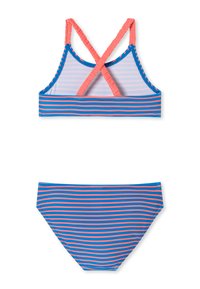 Costume da bagno a due pezzi con un motivo a righe blu e rosa. Il top presenta un design incrociato sul retro con spalline texture, e la parte inferiore ha anche righe.