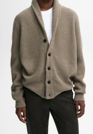 Cardigan - light brown
