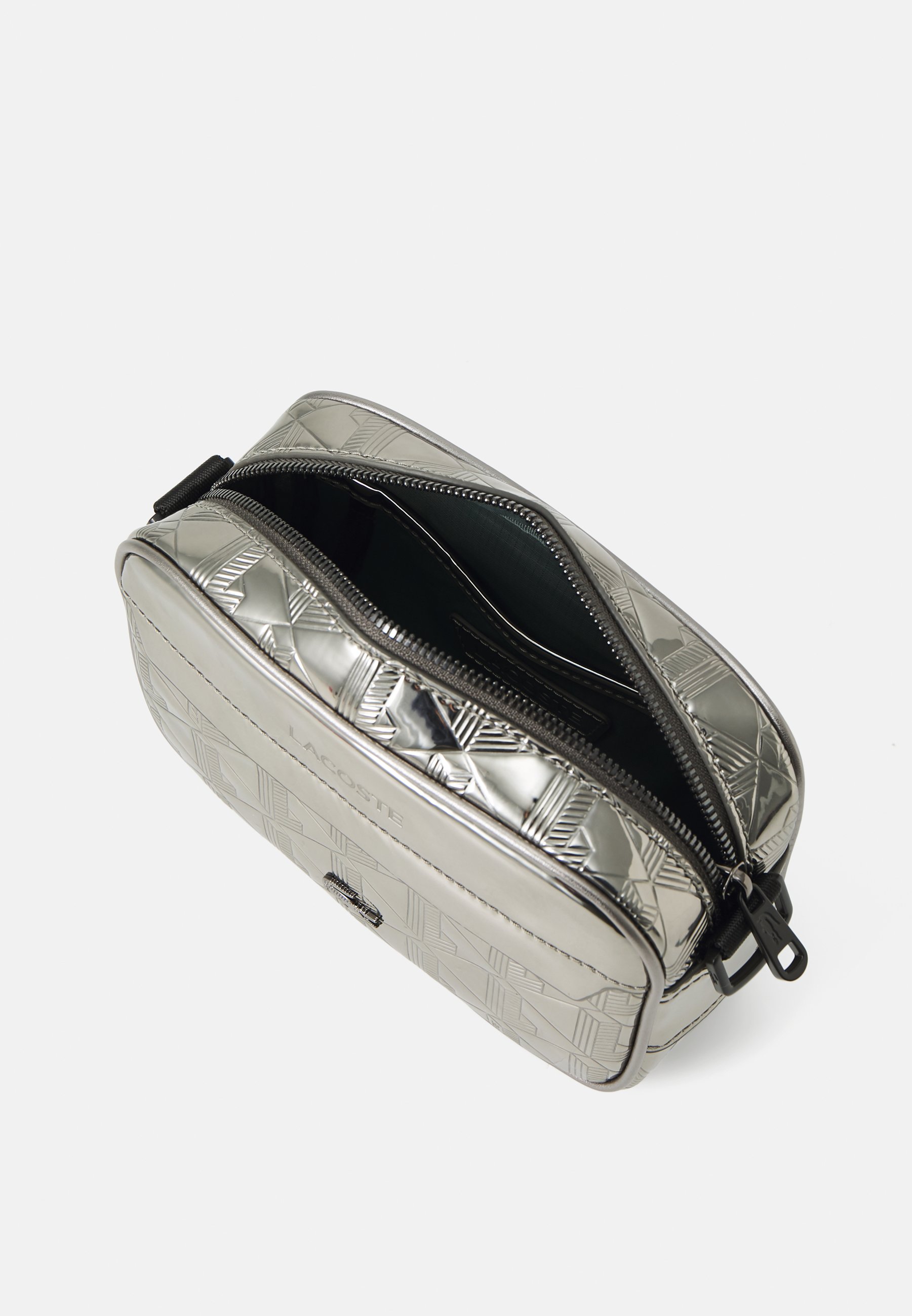 【LACOSTE】\"THE BLEND\"シーズナル クロスボディバッグ/silver Unisex The Blend Silver Shoulder Bag - Bags - New In 2025