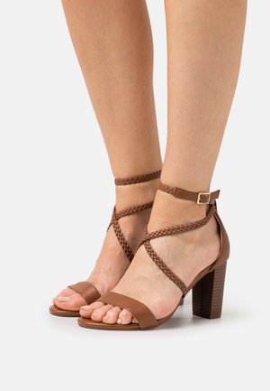 Anna Field, Sandales à talons hauts - cognac