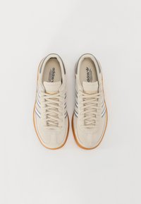 adidas Originals HANDBALL SPEZIAL KIDS - Joggesko - alumina/white/grey
