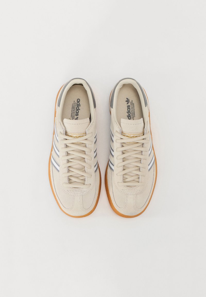 adidas Originals HANDBALL SPEZIAL Baskets basses alumina/white