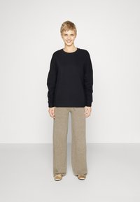 Vero Moda VMBEA  - Melegítőfelső - black