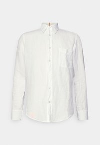 Camisa de manga larga blanca de lino con cuello abotonado, bolsillo frontal y botones perlados. Tejido suave y texturizado, diseño casual.