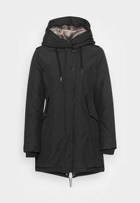 Svart knälång vinterjacka med knapp- och dragkedjestängning, huva med fuskpälsfoder, dragsko och framfickor med klaff.