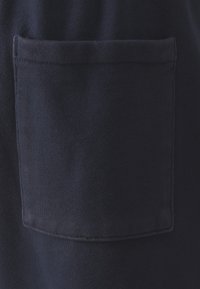 GAP Pantaloni de trening - tapestry navy