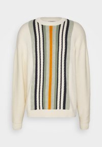 Pull crème avec des rayures verticales multicolores en vert, bleu marine, orange et des accents texturés. Encolure ronde et manches longues.