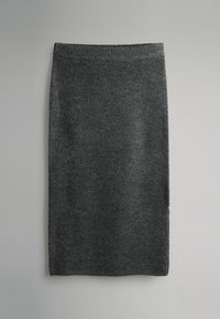 Jupe en mélange de laine gris foncé avec une taille côtelée, coupe droite, dotée d'ouvertures latérales pour faciliter les mouvements, texture douce.