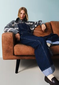 Bershka STRAPPY OVERSIZE - Denim Dungarees - royal blue