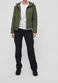 Brandit Overgangsjakke - olive