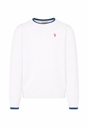 Witte trui met lange mouwen en marineblauwe rand aan de kraag en manchetten, met een klein rood geborduurd logo op de bovenste linkerborst.