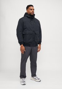 Jack & Jones JJCONSTRUCT  - Talvejope - black