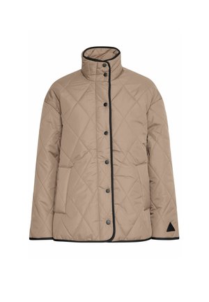 Giacca imbottita beige con colletto alto, caratterizzata da un motivo a rombi, rifinititure nere e tasche frontali con chiusura a scatto.
