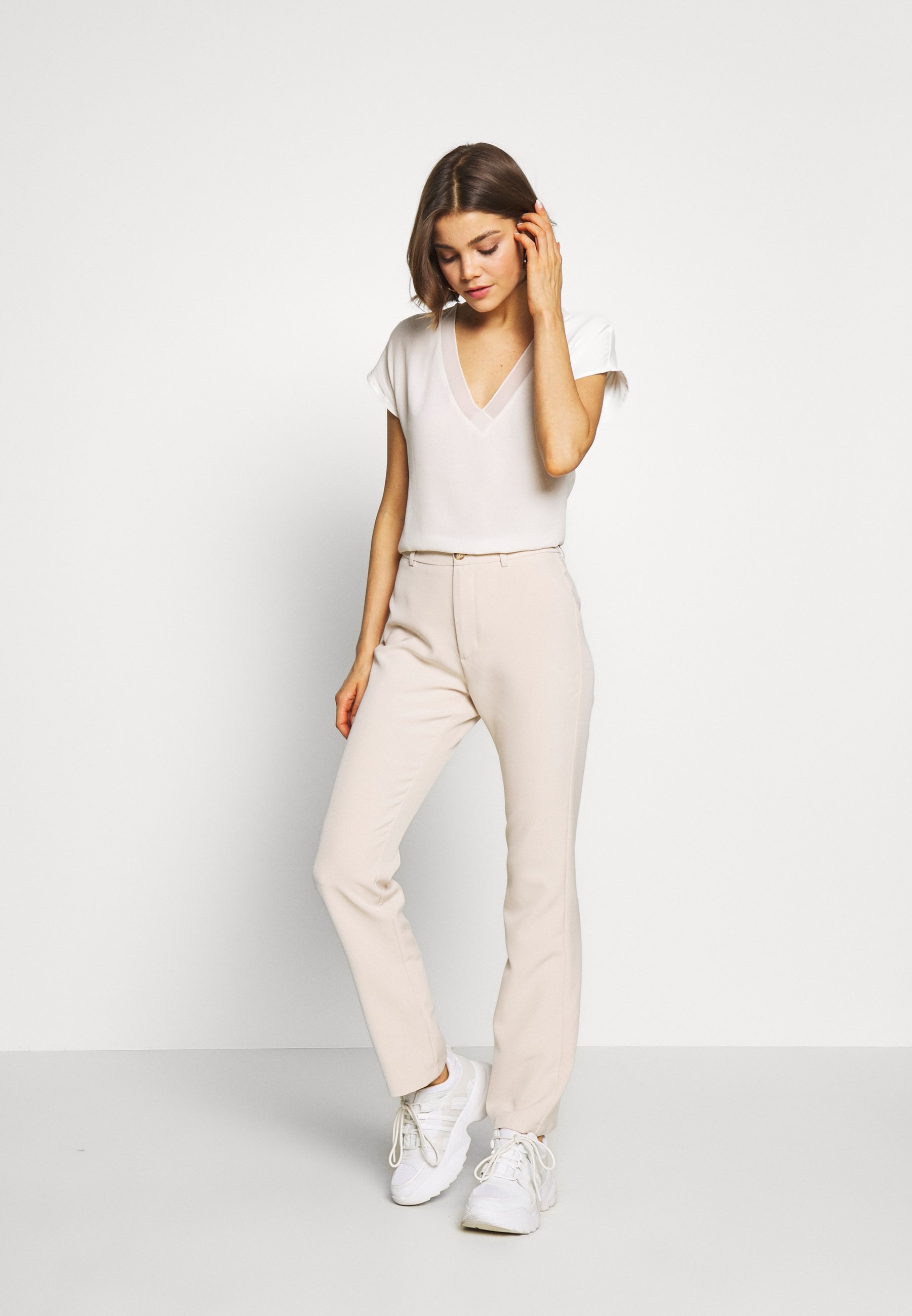 Moves SASSY - Trousers - bone/off-white 
