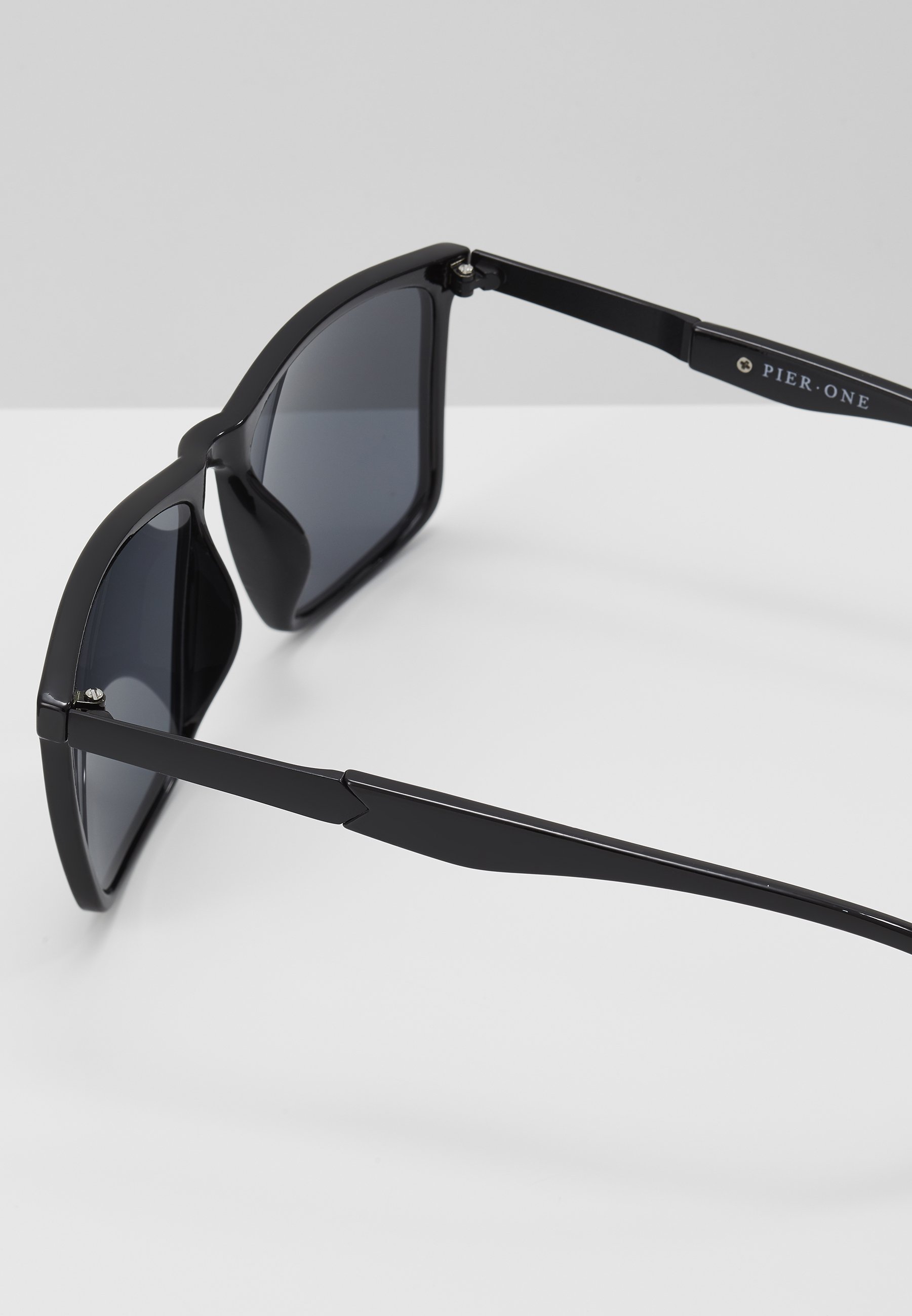 Pier One Occhiali da sole - black/nero - Zalando.it