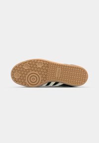 adidas Originals SAMBA OG - Tenisky - cream white/collegiate green