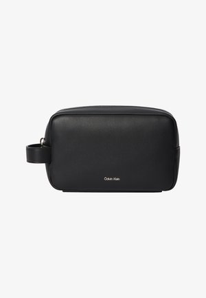 Calvin Klein, RAISED DOPP KIT - Tualett-tarvete kott - black