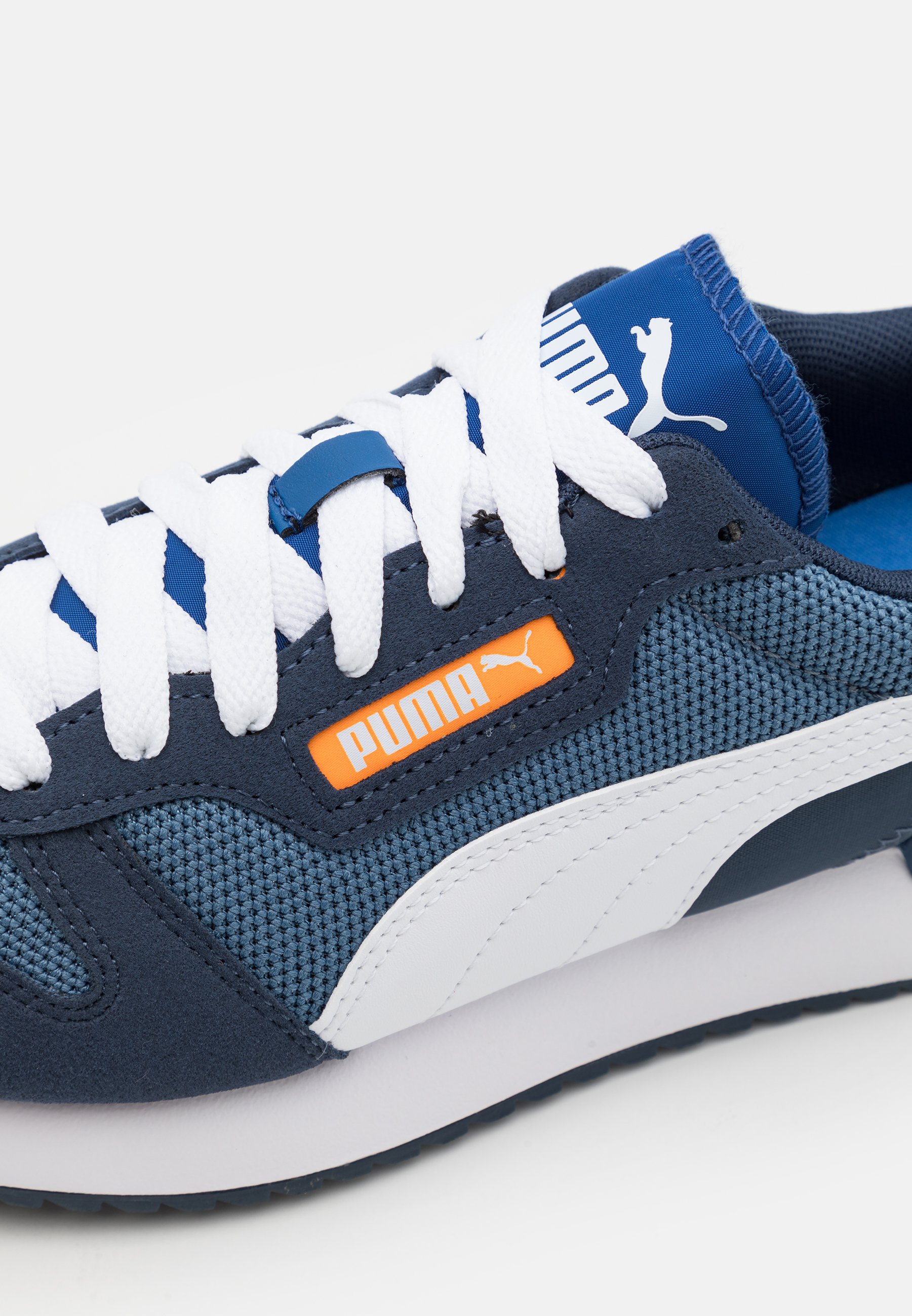 puma r78 mens