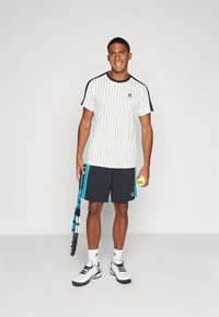 Fila STRIPES JASCHA - T-skjorte til trening - white alyssum stripes