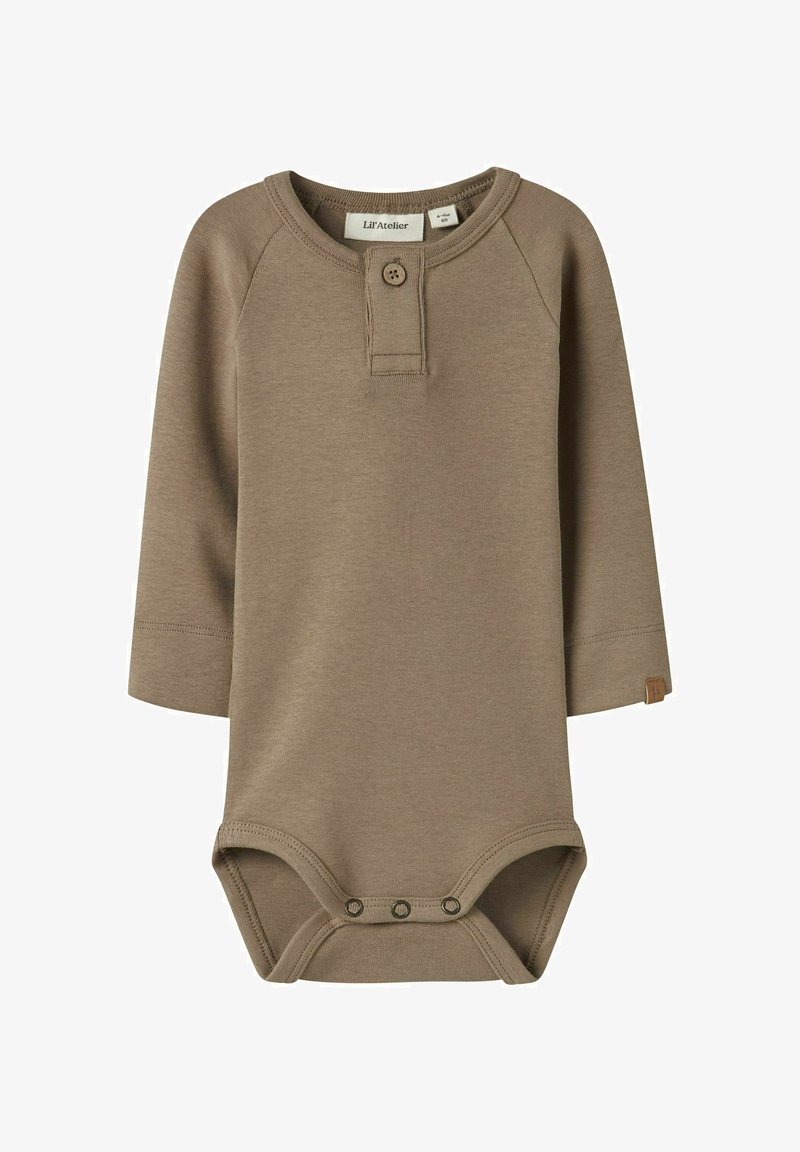 Rjava dolgorepa dojenčka bodi s okroglim izrezom, posameznim gumbom na zaponki in zatiči na dnu.