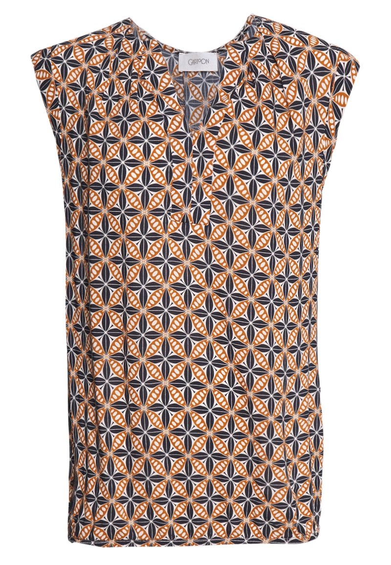 Tílko s krátkým rukávem s geometrickým vzorem v oranžové, černé a bílé barvě, s výstřihem do V a měkkou texturou látky.