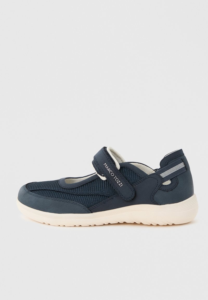 Zapatos sin cordones