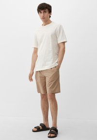 s.Oliver Shorts - sandstein