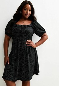 New Look Curves CURVES MIDI - Vardagsklänning - black pattern