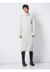 Noisy May NMVIOLA ROLLNECK DRESS  - Abito in maglia - eggnog