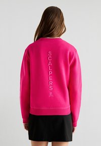 Scalpers Sweater - fucsia